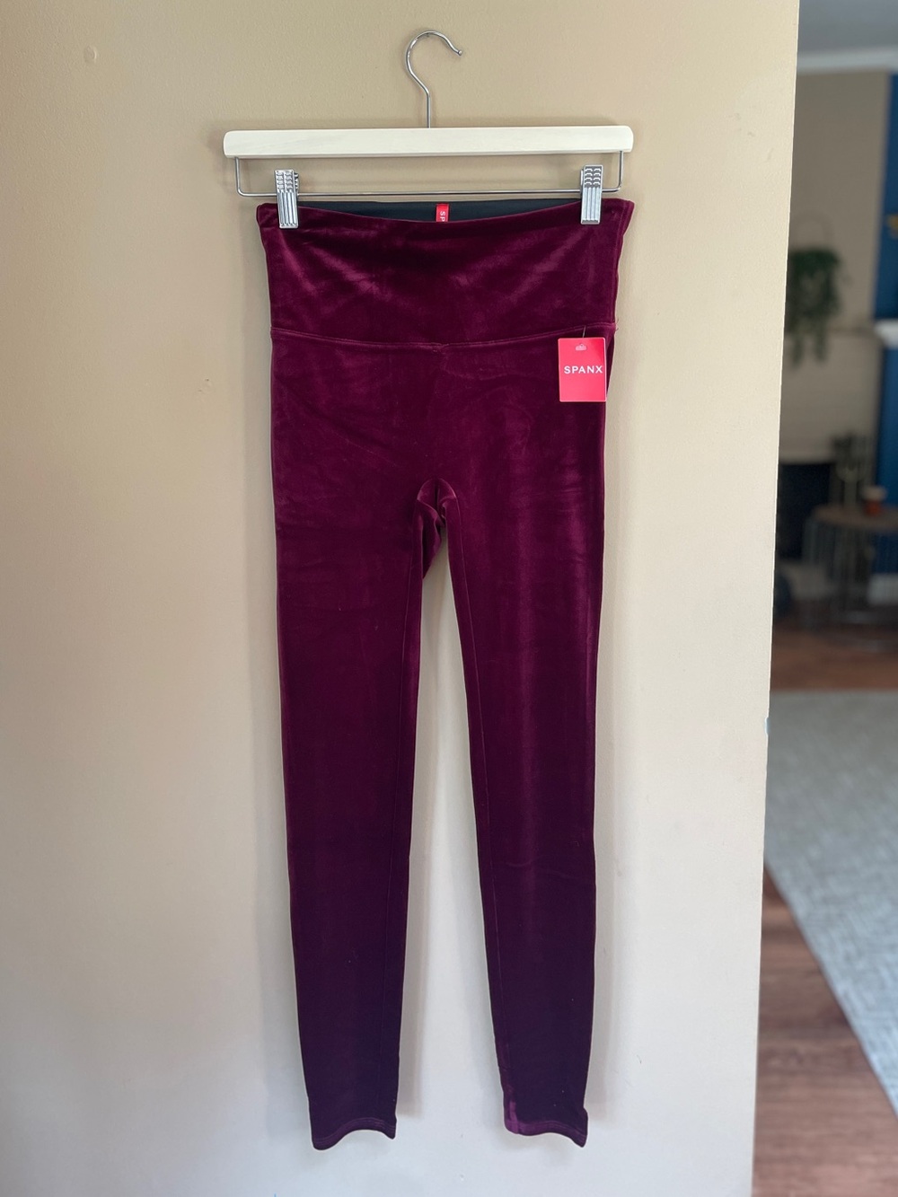 Spanx Womens Red Velvet Leggings Size Medium Burgundy Shapewear Slimming Pants